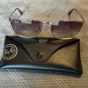 Ray-Ban Purple-tinted Shades